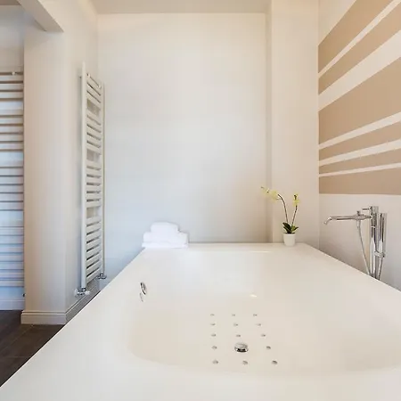 Acqua Perla Villa