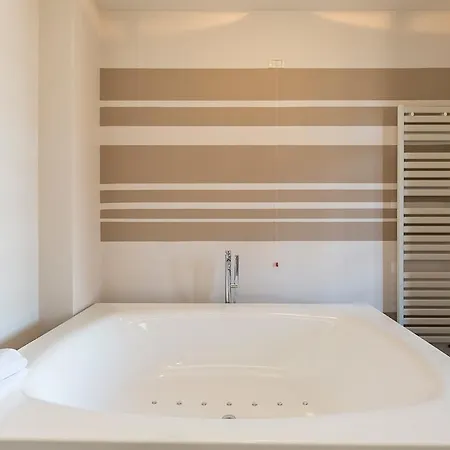 Villa Acqua Perla *
